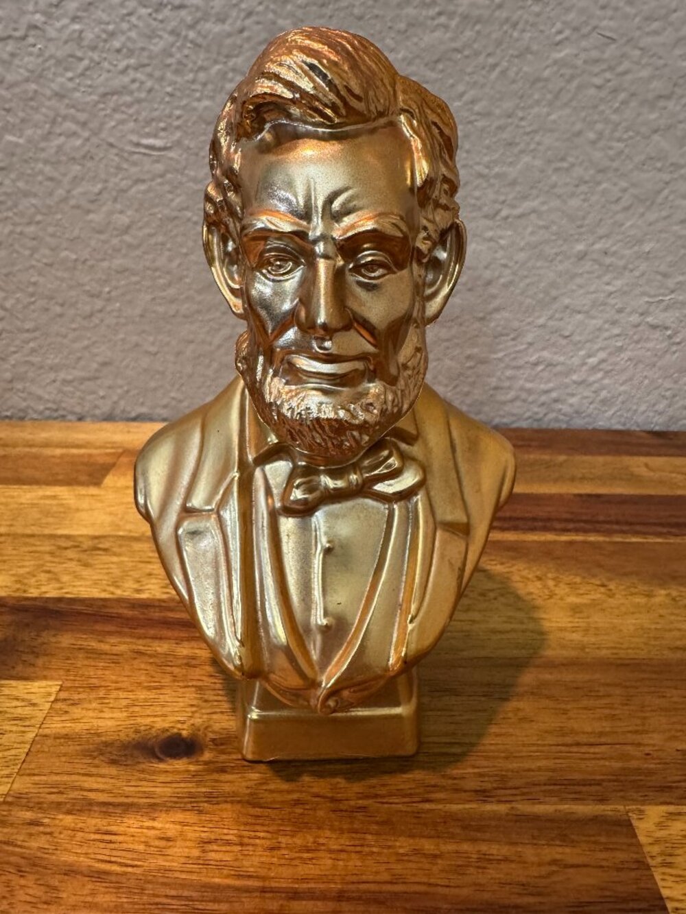 Vintage 70's Avon Abraham Lincoln Bust Decanter Full of "Deep Woods" Aftershave